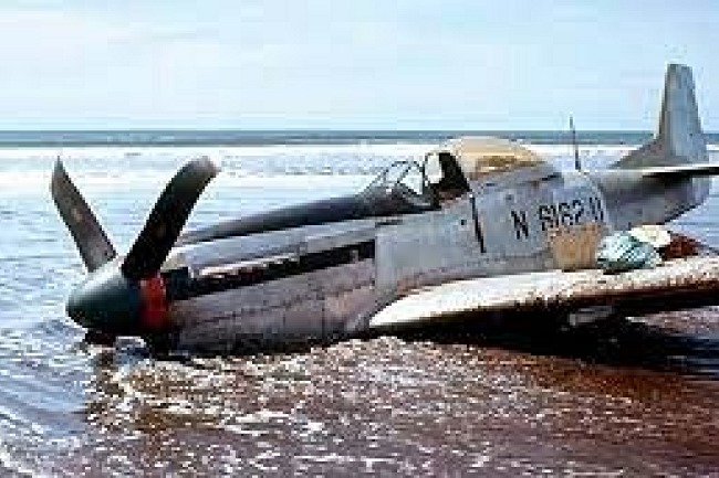 P-51 Survivor 44-63649 N6162U